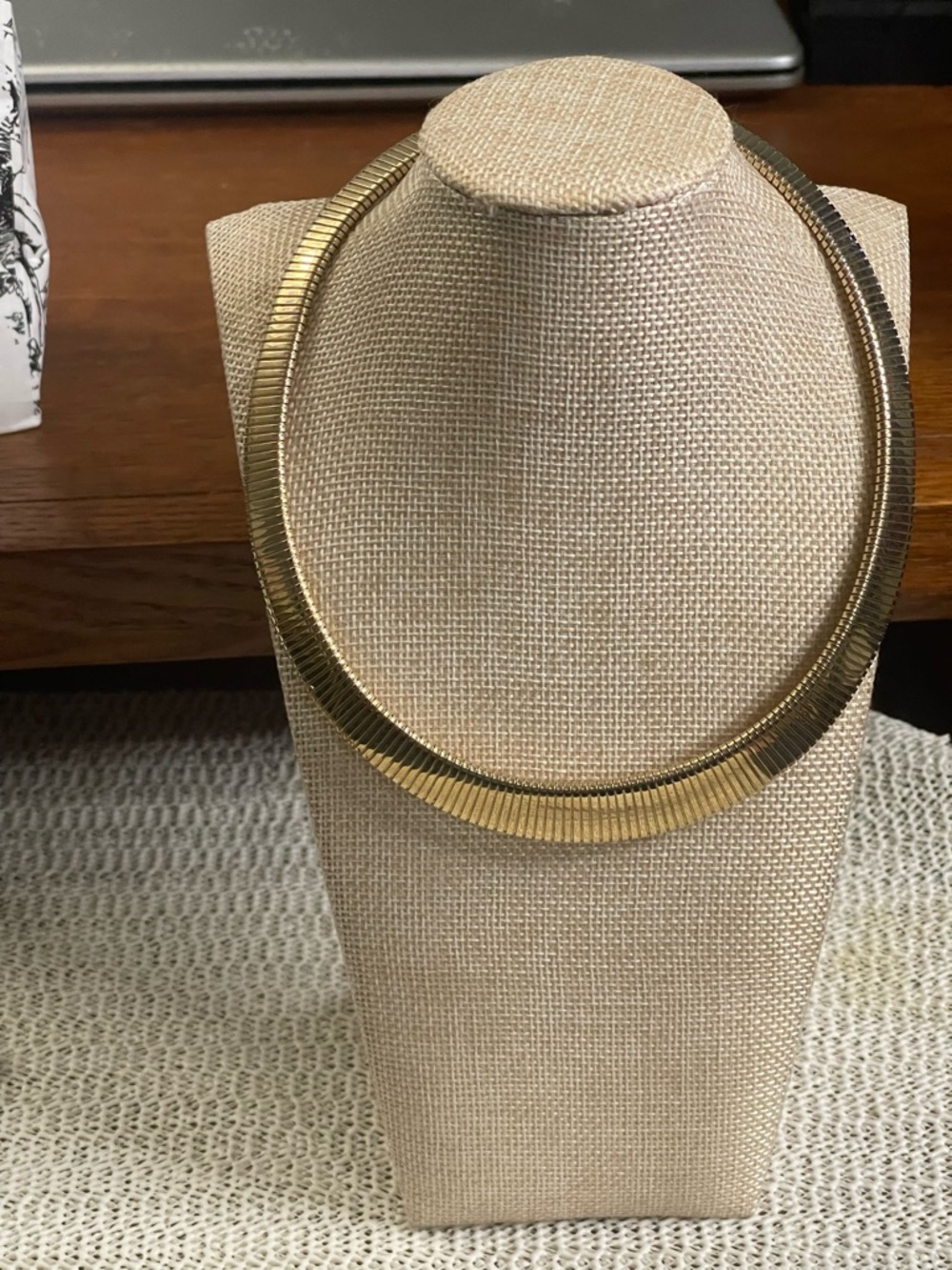 New no tag signed Park Lane gold tone choker Necklace 16”